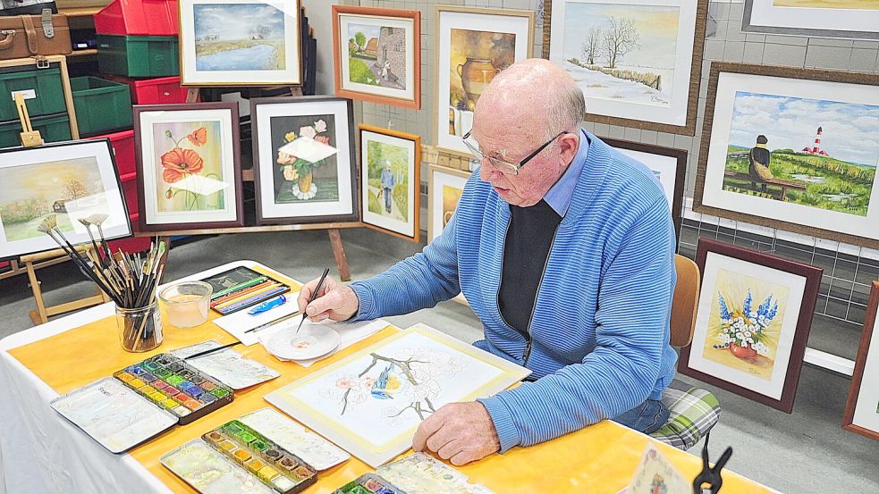 Auch Malerei gehört zu den Hobbys, die in Möhlenwarf gezeigt werden. Foto: Bodo Wolters