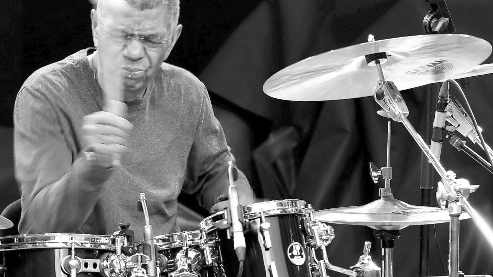Der US-Schlagzeuger Jack DeJohnette ist gestorben. (Archivfoto) Foto: Javier Etxezarreta