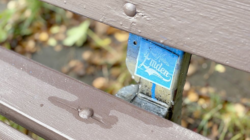 Kleinigkeiten: Nur wer genau hinsieht, entdeckt noch Spuren vermeintlicher Fans.