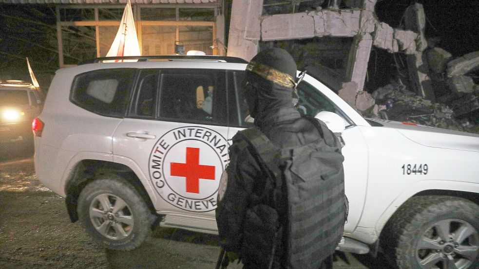 Im Rahmen einer ersten Phase des von den USA vorangetriebenen Friedensplans muss die Hamas insgesamt 28 Leichen herausgeben. (Archivbild) Foto: Yousef Al Zanoun/AP/dpa