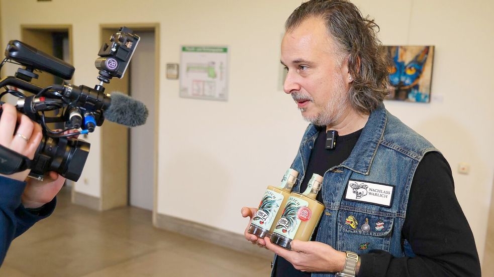 Klare Entscheidung des Landgerichts: Ole Wittmann darf seinen Likör ohne Ei „Likör ohne Ei nennen“ Foto: Frank Molter