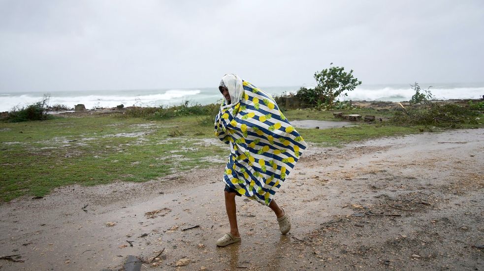 Hurrikan „Melissa“ hat den Karibikstaat Kuba erreicht. Foto: Ramon Espinosa/AP/dpa