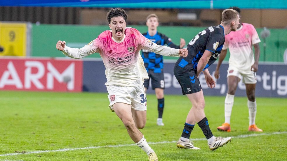 Ibrahim Maza traf für Bayer Leverkusen zum 3:2 in der Nachspielzeit der Verlängerung. Foto: David Inderlied
