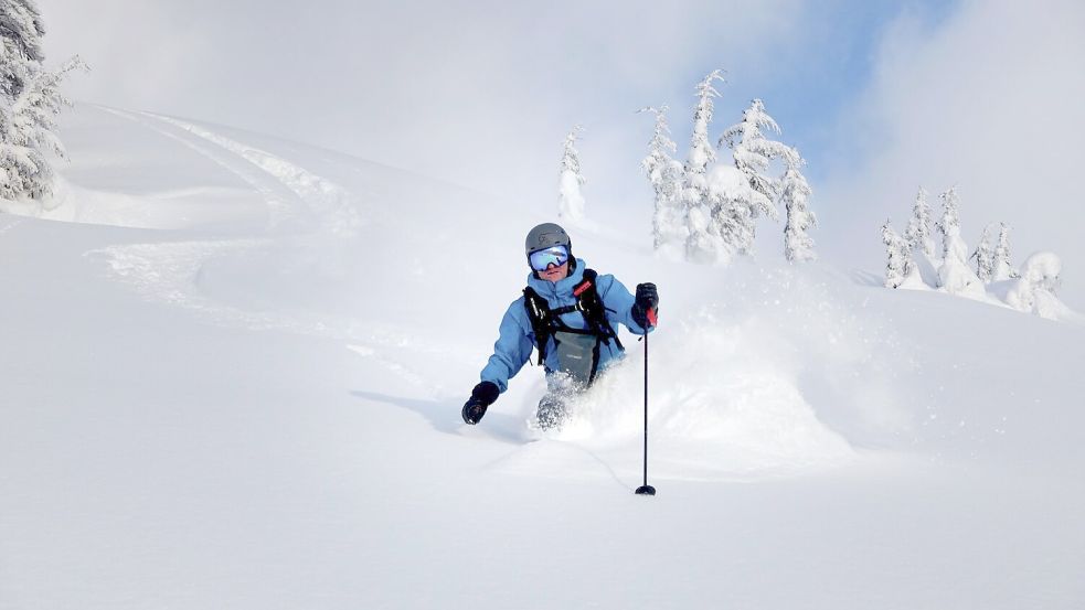 Die Abfahrt ohne Helm kann in Italien teuer werden. (Archivbild) Foto: Bernhard Krieger