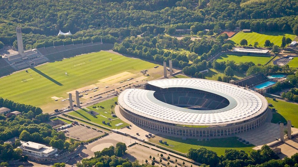 Im Olympiastadion findet am 23. Mai das Endspiel um den DFB-Pokal statt. Foto: Ole Spata/dpa
