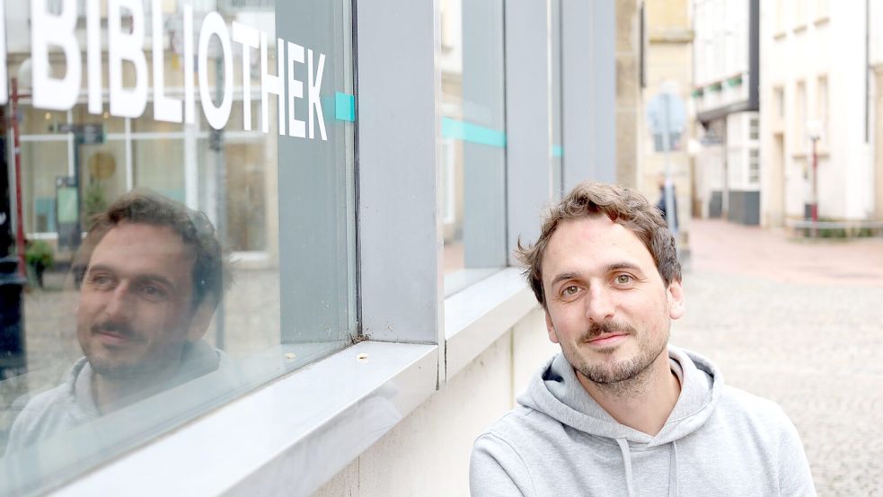 Die Stadtbibliothek Osnabrück ist ein lebendiger Ort, sagt Michael Meyer. Er muss es wissen, denn er veranstaltet dort verschiedene Events. Foto: Thomas Wübker