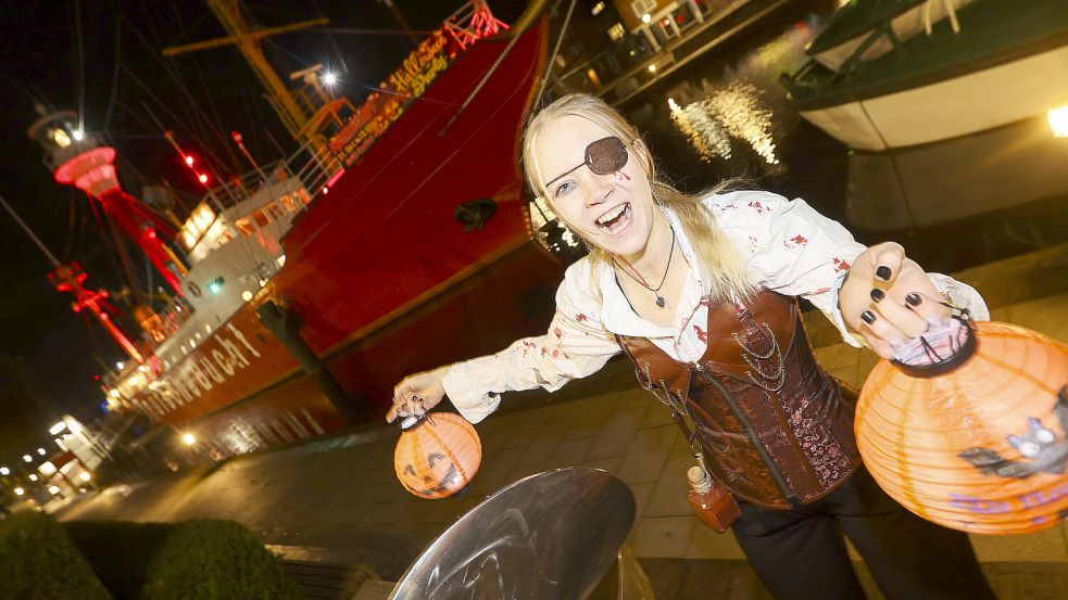 Auf dem Feuerschiff wurde Halloween gefeiert. Foto: Jens Doden/Emden