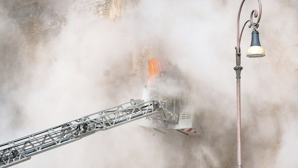 In Rom sind Teile eines mittelalterlichen Turms eingestürzt. Foto: Mauro Scrobogna