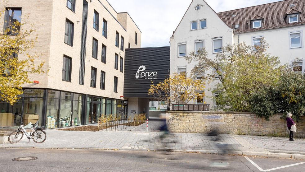 Das neue Hotel Prize by Radisson in der Johannisstraße wird eröffnet. 172 Zimmer stehen für Übernachtungen stehen zur Verfügung, wo früher das Modehaus Sinn-Leffers Bekleidung verkauft hat. Foto: Benjamin Beutler