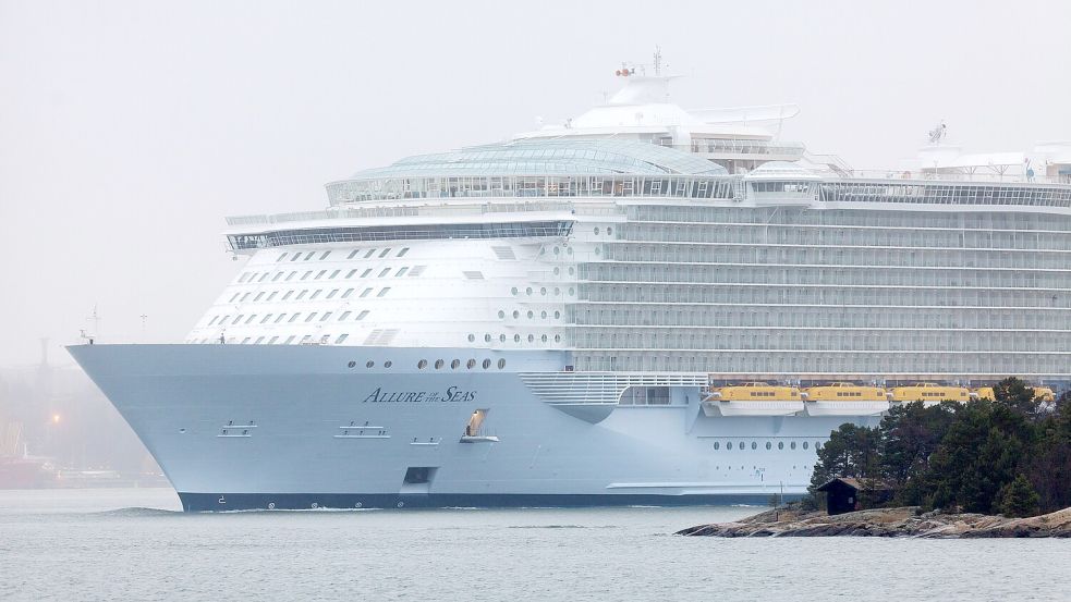 Die „Allure of the Seas“ gehört zu den größten Kreuzfahrtschiffen der Welt. Foto: dpa/epa/Vesa/Matti Vaara