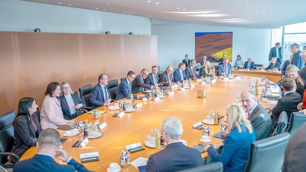 Jeden Mittwoch trifft sich das Bundeskabinett. Dieses Mal soll es vor allem um Bürokratieabbau gehen. Foto: Michael Kappeler/dpa