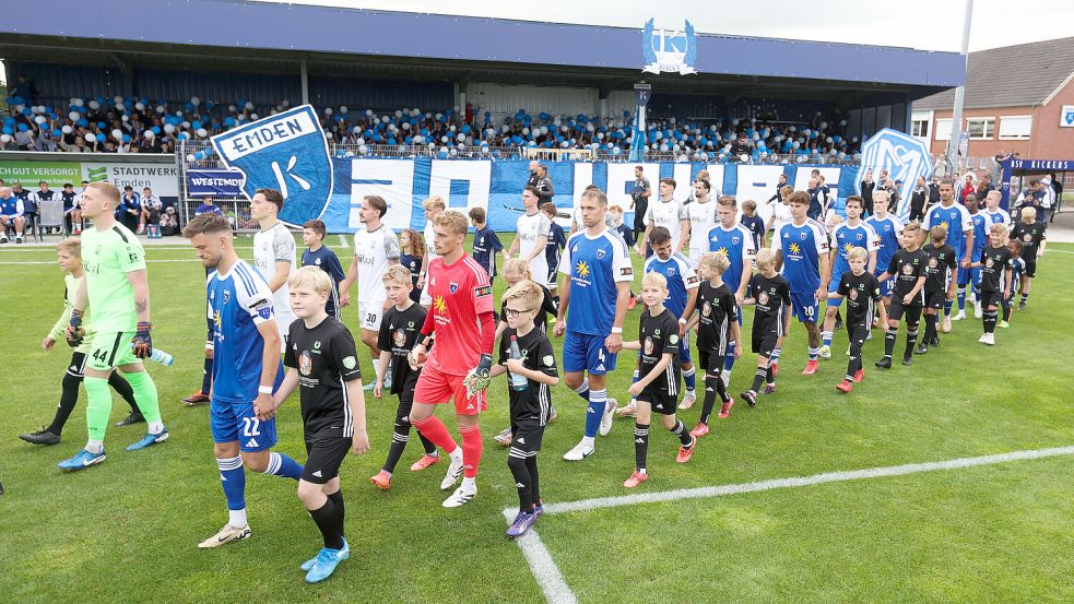 Das Auftaktspiel der Regionalliga-Saison 2025/26 gewann der SV Meppen im Emder Ostfriesland-Stadion mit 1:0. Foto: Jens Doden/Emden