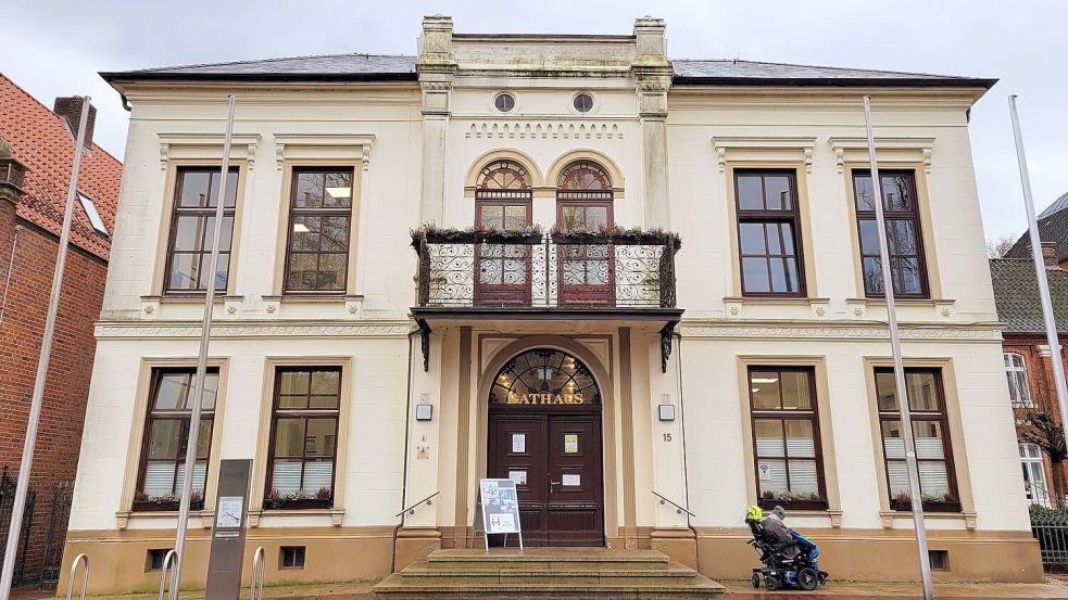 Eine Stiftung für die Stadt, um Soziales, Kultur und Sport in Norden langfristig unterstützen zu können – auch dann, wenn die Finanzlage nicht mehr so rosig aussieht. Diese Idee von Bürgermeister Florian Eiben wird nun umgesetzt. Foto: Rebecca Kresse