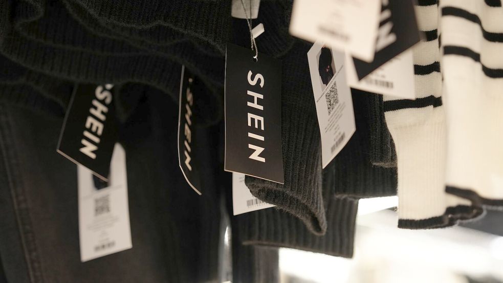 Frankreich hat am Pariser Flughafen eine Großkontrolle von Shein-Lieferungen gestartet (Archivbild). Foto: Aurelien Morissard/AP/dpa