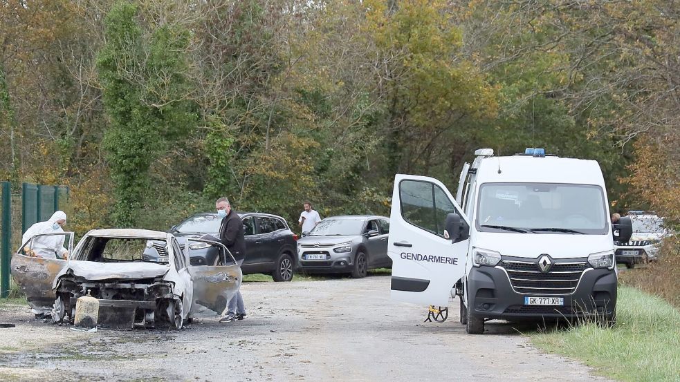 Nach einer Autoattacke in Westfrankreich beruft sich der Fahrer auf „Befehle von Allah“. (Archivbild) Foto: Yohan Bonnet/AP/dpa