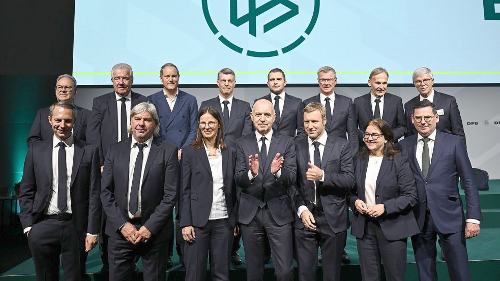 Das neue DFB-Präsidium. Foto: Arne Dedert