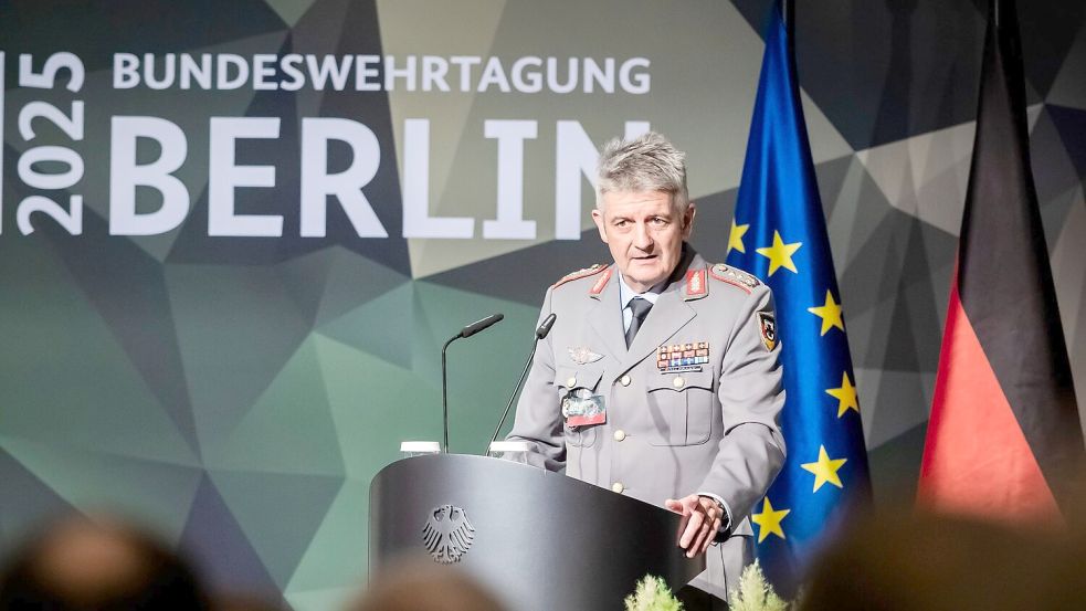 Der Chef des Operativen Führungskommandos der Bundeswehr, Alexander Sollfrank: Russland hat trotz Ukraine-Krieges sehr großes Militärpotential. Foto: Christoph Soeder/dpa