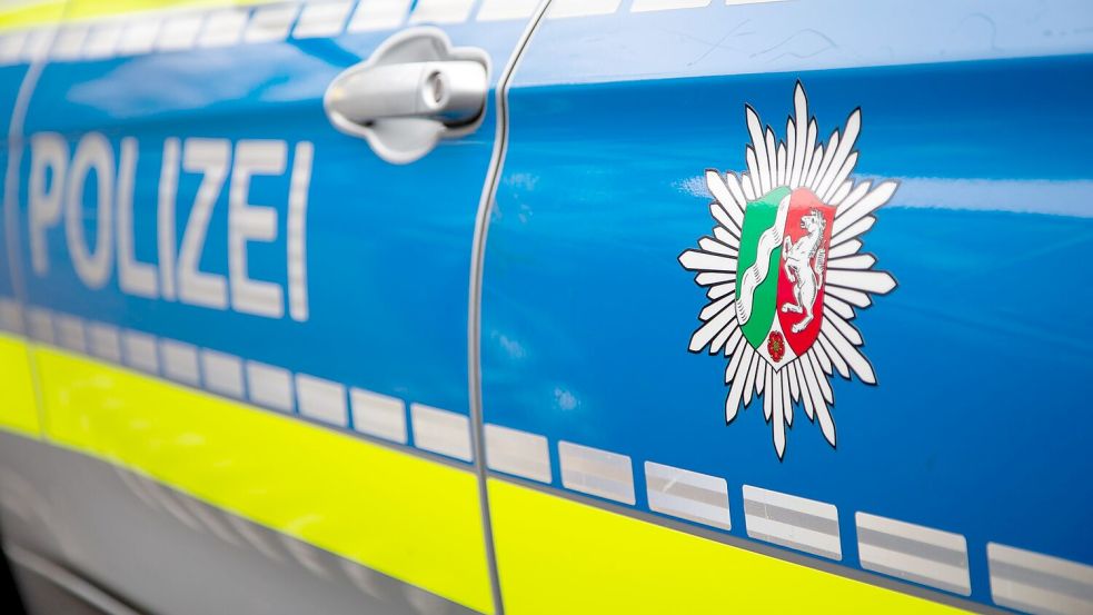 In Nottuln im Münsterland hat die Polizei am Abend eine Wohnung durchsucht. Dabei ging es um IS-Propaganda und möglicherweise Waffen. (Archivbild) Foto: Friso Gentsch