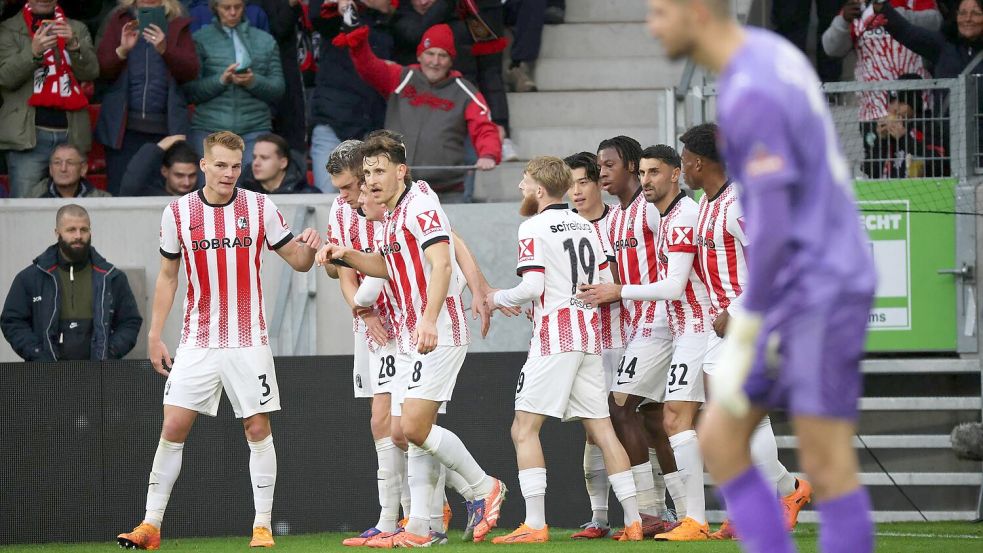Keeper Nikola Vasilj sah bei Gegentoren unglücklich aus. Foto: Philipp von Ditfurth