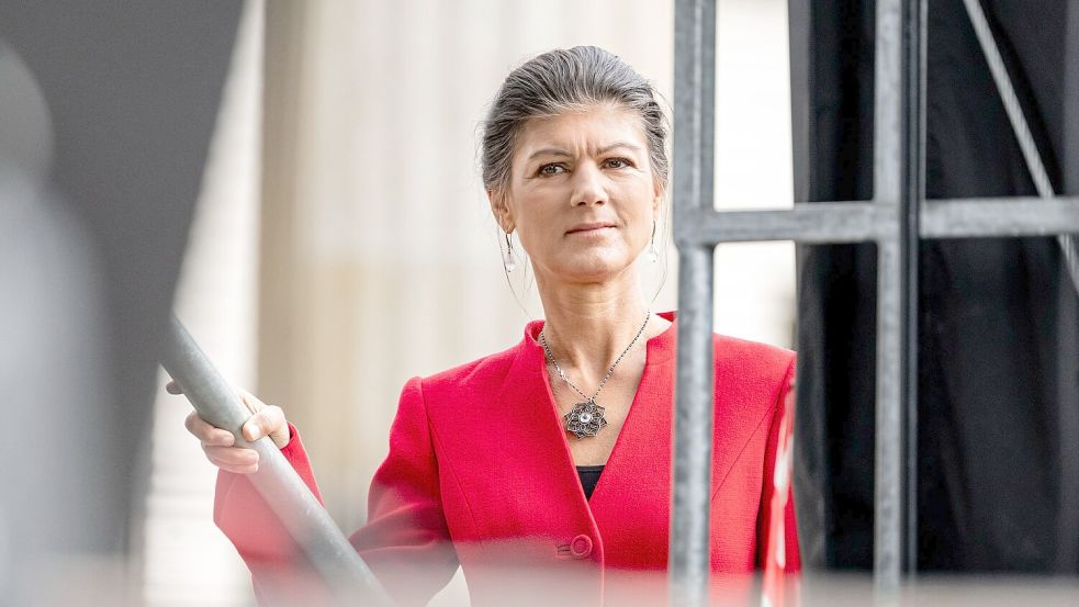 Parteigründerin Sahra Wagenknecht nicht mehr in der allerersten Reihe des BSW? Am Montag will sich die 56-Jährige erklären. (Archivbild) Foto: Fabian Sommer/dpa