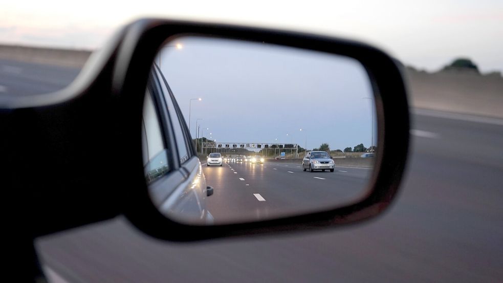 Den Verkehr im Auge behalten: Schwer, wenn man übermüdet ist. Symbolfoto: Pixabay