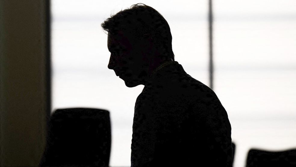 Christian B. muss nach seiner Freilassung im September eine elektronische Fußfessel tragen. Doch die Auflage, einen festen Wohnsitz in Deutschland zu nehmen, ist vom Tisch. Foto: dpa/Julian Stratenschulte