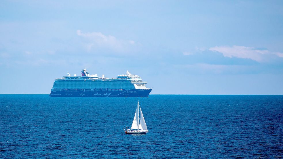 Laut Tui Cruises befanden sich an Bord des havarierten Bootes mehr als 50 Passagiere des Kreuzfahrtschiffes „Mein Schiff 1“ (Symbolbild). Foto: Jens Büttner