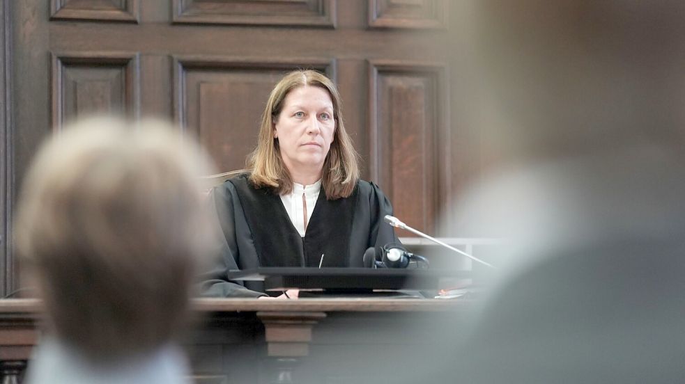 Die Vorsitzende Richterin Isabel Hildebrandt hat Christina Block mit einem Haftbefehl gedroht. Foto: Marcus Brandt