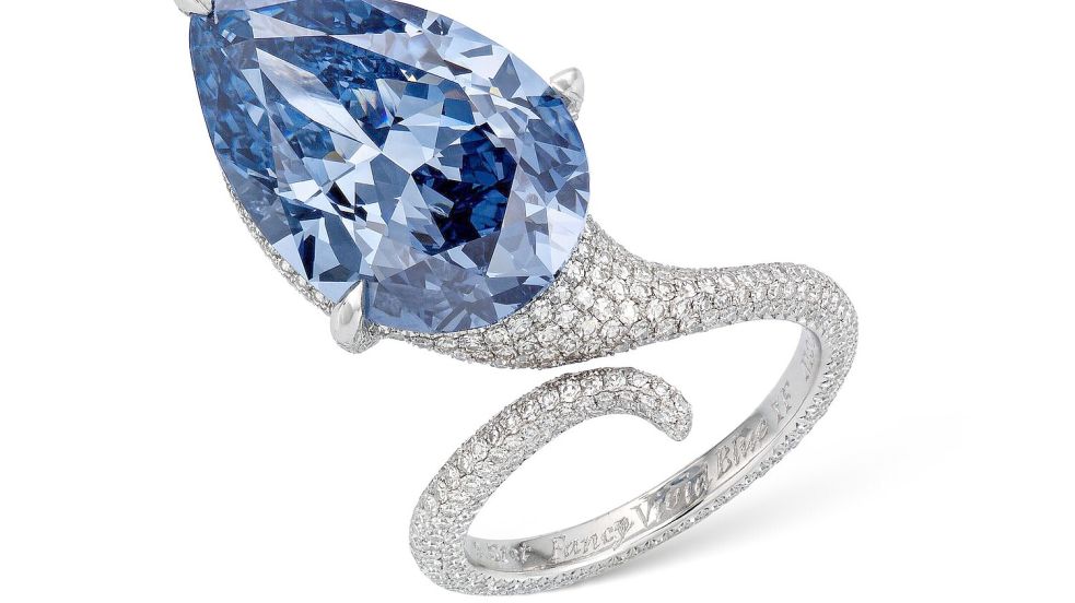 Blieb bei der Auktion etwas unter dem Schätzpreis: Der blaue Mellon-Diamant. Foto: -/Christie’s/dpa