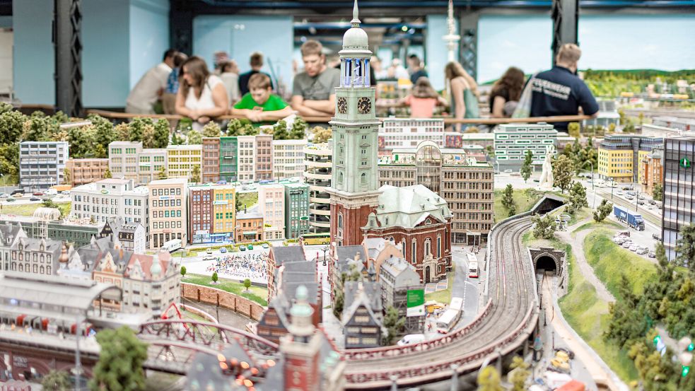 Das Hamburger „Miniatur Wunderland“ gilt als eine der Top-Attraktionen in Deutschland. Foto: dpa/Markus Scholz