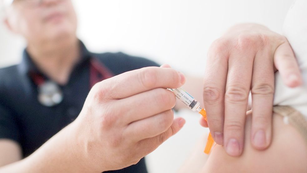 Es gibt eine Impfung, die zuverlässig vor einer Erkrankung mit Polio schützt (Symbolbild). Foto: Julian Stratenschulte