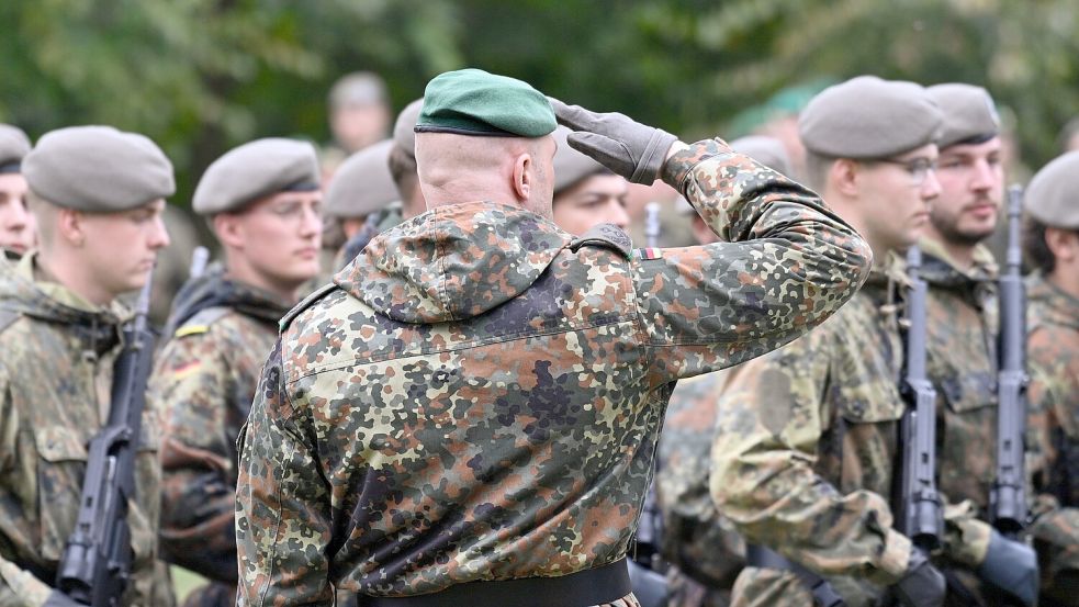 Die Bundeswehr braucht etwa 80.000 zusätzliche aktive Soldaten. Foto: Klaus-Dietmar Gabbert/dpa