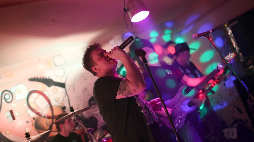 In der Leeraner Szenerie werden bei einem Metal-Konzert die Fetzen fliegen. Foto: Frank Loger/Archiv