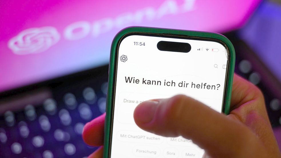 Mit Abstand am häufigsten nutzen Jugendliche den KI-Chatbot ChatGPT des Betreibers OpenAI.(Illustration) Foto: Hendrik Schmidt