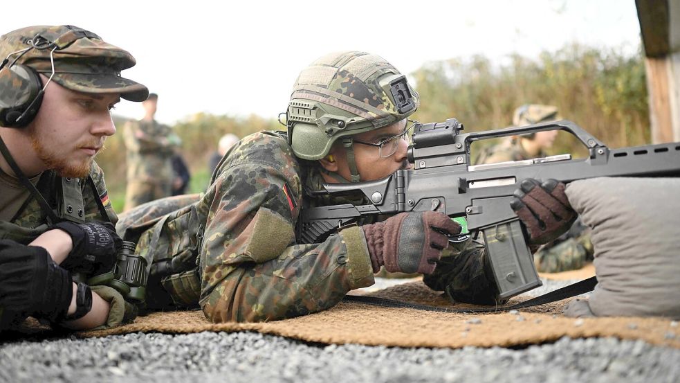 Die Bundeswehr braucht nicht einfach mehr Menschenmasse, sondern zusätzliche gut ausgebildete und motivierte Soldaten Foto: AFP/INA FASSBENDER