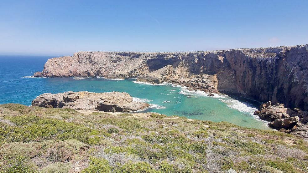 Auch im November sind Urlauber an der Algarve - der Sturm traf unter anderem einen Campingplatz. Foto: Geraldine Friedrich