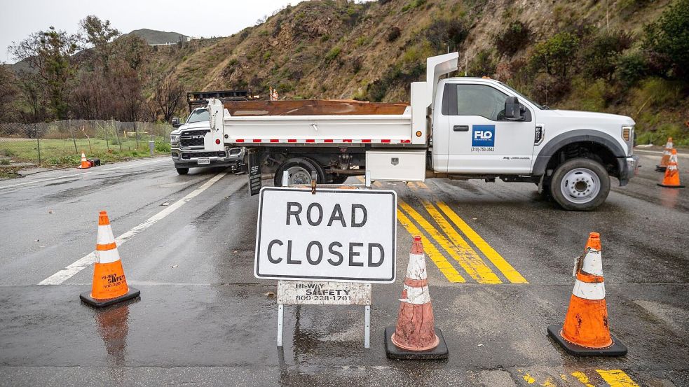Augenzeugen berichteten nach dem Wintersturm von umgestürzten Bäumen, überschwemmten Straßen und kleineren Erdlöchern. Foto: Ethan Swope/FR171736 AP/AP/dpa