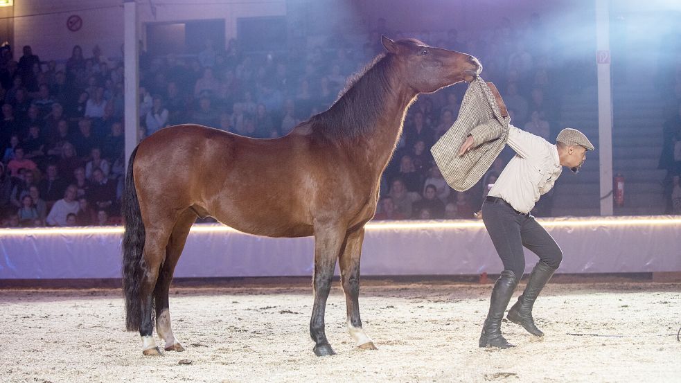 Das Erfolgsrezept des Galaabends ist die faszinierende Verbindung aus Sport, Show und Akrobatik.