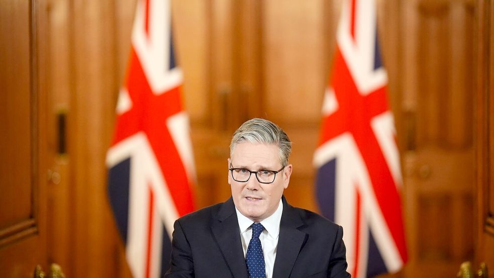 Die britische Regierung von Keir Starmer kündigt eine weitreichende Asylreform an. (Archivbild) Foto: James Manning