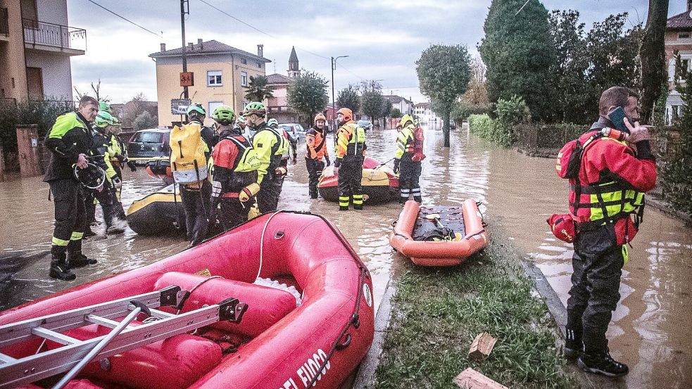 Die Feuerwehr ist nach den Unwettern im Großeinsatz. Foto: Michela Porta