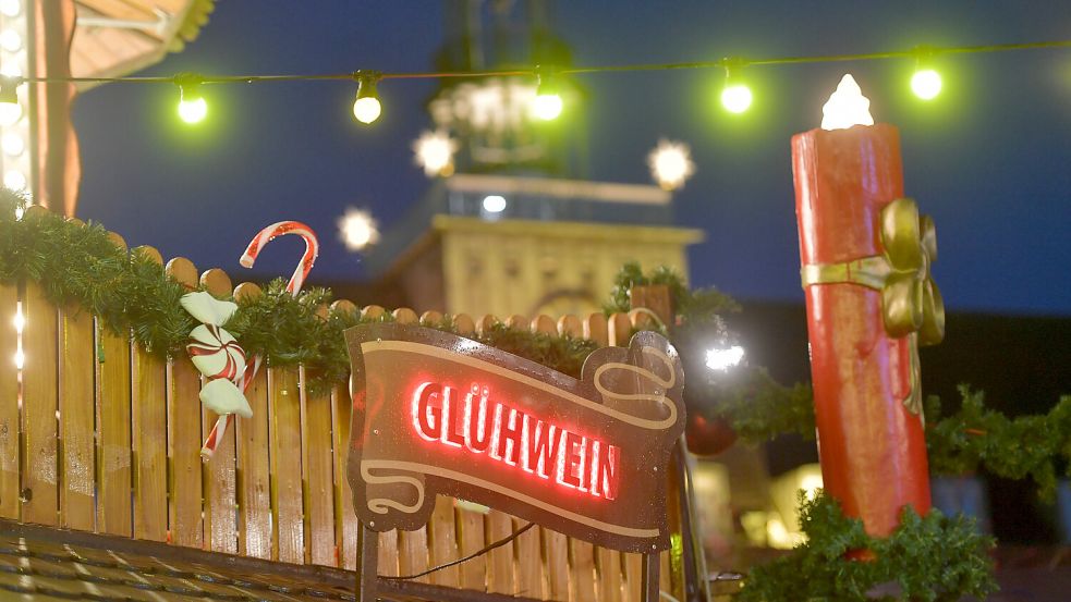 Leckeres zum Essen und Trinken findet sich natürlich auch auf dem Maritimen Engelkemarkt.