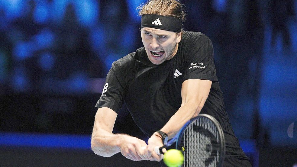 Alexander Zverev tritt nach dem Aus bei den ATP Finals noch bei der Davis-Cup-Endrunde an Foto: Marco Alpozzi/LaPresse/AP/dpa