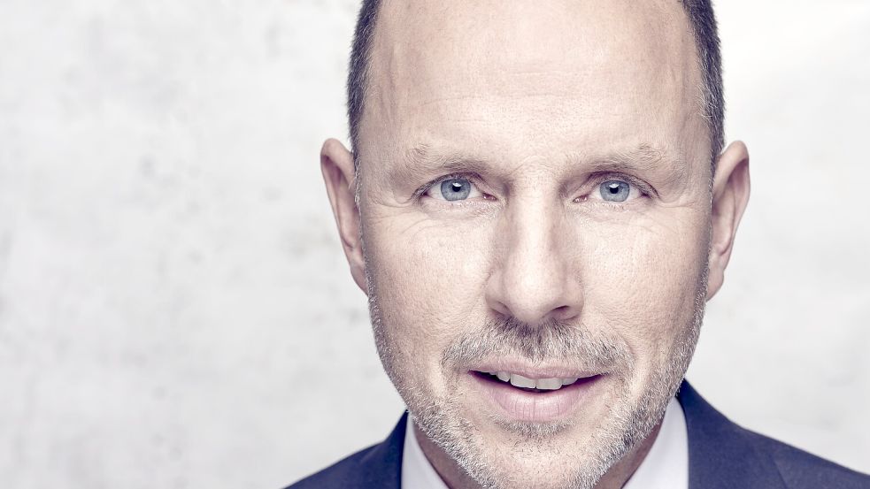 Rechtsanwalt Christian Solmecke hält in Leer einen Vortrag über Künstliche Intelligenz. Foto: Tim Hufnagl