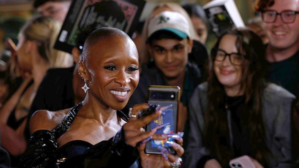 Interview-Sequenzen von Cynthia Erivo und Ariana Grande gingen zur Freude vieler Fans in den sozialen Medien viral (Archivbild). Foto: Millie Turner/Invision/AP/dpa