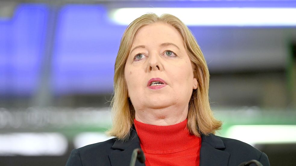 Sozialministerin Bas sieht keinen Grund für Änderungen an ihrem Rentenpaket. Foto: Elisa Schu/dpa