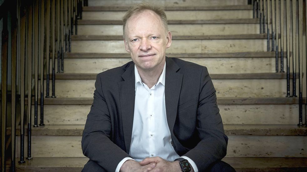 Clemens Fuest, Volkswirt und Präsident des Münchner Ifo-Instituts spricht auch darüber, ob wir in Zukunft mit deutlich weniger Wohlstand auskommen müssen. Foto: IMAGO/photothek