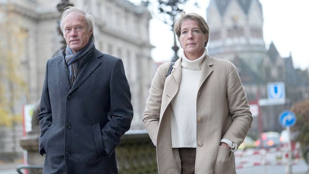 Auch Blocks Lebensgefährte, der Ex-Sportmoderator Gerhard Delling, ist angeklagt. Foto: Marcus Brandt