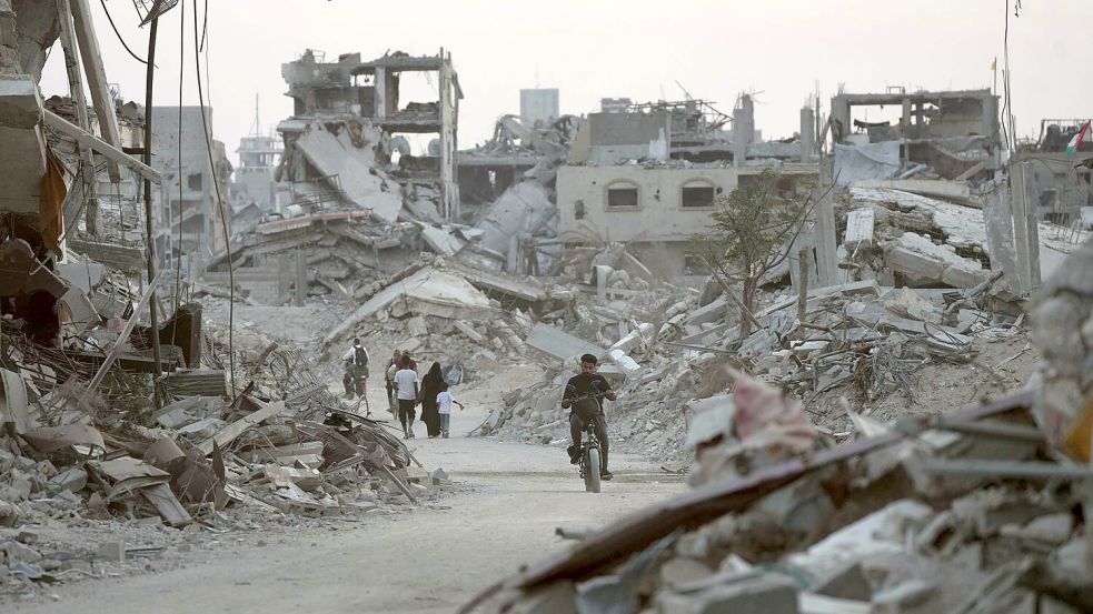 Die seit dem 10. Oktober geltende Waffenruhe zwischen Israel und der Terrororganisation Hamas bleibt fragil. (Archivbild) Foto: Abdel Kareem Hana/AP/dpa