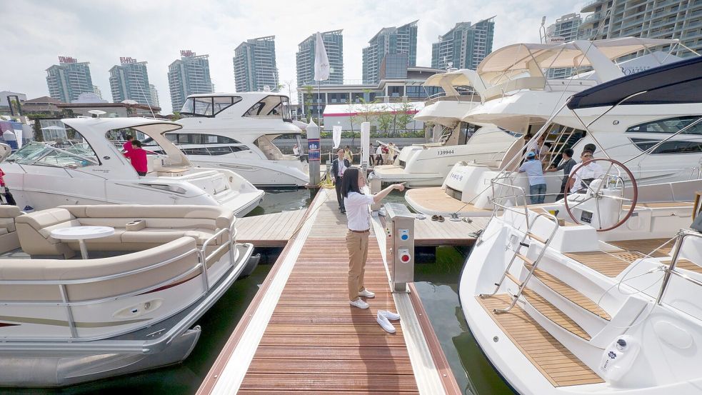 Wer reich ist, besitzt oft eine große Jacht. (Archivbild) Foto: picture alliance / dpa