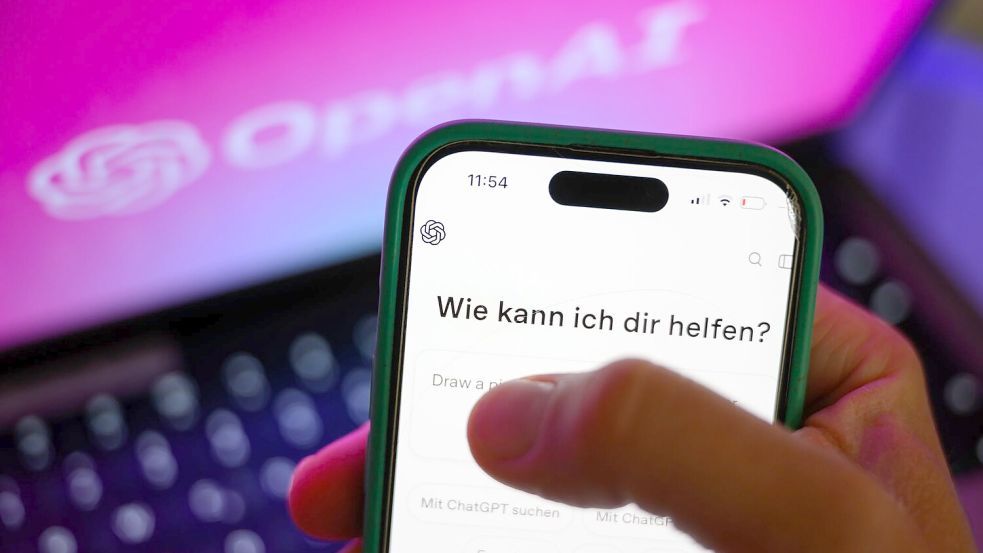 Chatbots werden von vielen auch für medizinische Auskünfte genutzt. (Archivbild) Foto: Hendrik Schmidt